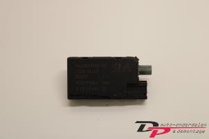 Usagé Antenne amplificateur Citroen C4 Picasso (UD/UE/UF) 1.8 16V Prix € 13,50 Règlement à la marge proposé par DP Auto-onderdelen & Demontage