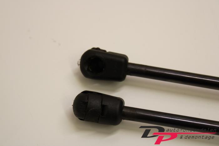 Für Citroen DS5 2011-2015 Neu 2X Heck Gas Feder Federbein 9686809480