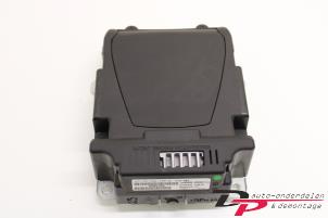 Używane Wyswietlacz przezierny typu HUD Citroen DS5 (KD/KF) 2.0 165 HYbrid4 16V Cena € 215,00 Procedura marży oferowane przez DP Auto-onderdelen & Demontage