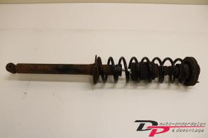Used Rear shock absorber rod, right Renault Twingo (C06) 1.2 SPi Phase I Price € 18,00 Margin scheme offered by DP Auto-onderdelen & Demontage