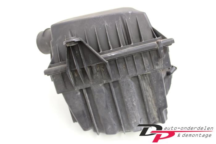 Gebrauchte Luftfiltergehäuse Landrover Range Rover Evoque (LVJ/LVS) 2.2 SD4 16V Coupe Preis € 30,60 Margenregelung angeboten von DP Auto-onderdelen & Demontage