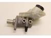 Master cylinder from a Landrover Range Rover Evoque (LVJ/LVS), 2011 / 2019 2.2 SD4 16V Coupe, SUV, Diesel, 2.179cc, 140kW (190pk), 4x4, 224DT; DW12BTED4, 2011-06 / 2019-12, LVJ3FU 2012