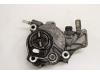 Vacuum pump (diesel) from a Land Rover Range Rover Evoque (LVJ/LVS) 2.2 SD4 16V Coupe 2012