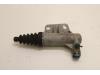 Clutch slave cylinder from a Fiat Doblo Cargo (223), 2001 / 2010 1.3 D 16V Multijet DPF, Delivery, Diesel, 1.248cc, 62kW (84pk), FWD, 223A9000, 2006-08 / 2010-12, 223AXM1A 2008