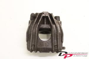 Used Front brake calliper, right Audi A2 (8Z0) 1.2 TDI Price € 25,00 Margin scheme offered by DP Auto-onderdelen & Demontage