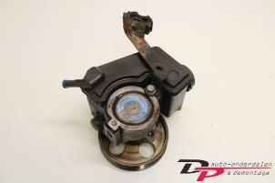 Used Power steering pump Peugeot 206 (2A/C/H/J/S) 1.4 HDi Price € 15,72 Margin scheme offered by DP Auto-onderdelen & Demontage
