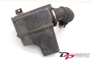 Usagé Boîtier filtre à air Mitsubishi Colt (Z2/Z3) 1.3 16V Prix € 19,00 Règlement à la marge proposé par DP Auto-onderdelen & Demontage