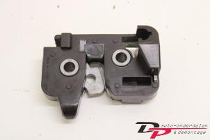 Used Tailgate lock mechanism Ford Ka I 1.3i Price € 10,00 Margin scheme offered by DP Auto-onderdelen & Demontage