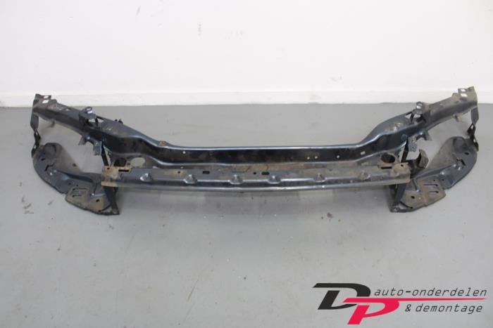Używane Panel przedni Volvo V50 (MW) 2.5 T5 20V Cena € 38,25 Procedura marży oferowane przez DP Auto-onderdelen & Demontage