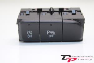 Used PDC switch Opel Crossland/Crossland X 1.2 Turbo 12V Price € 11,20 Margin scheme offered by DP Auto-onderdelen & Demontage