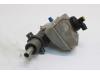 Master cylinder from a Renault Master III (FD/HD) 2.2 dCi 16V 2001