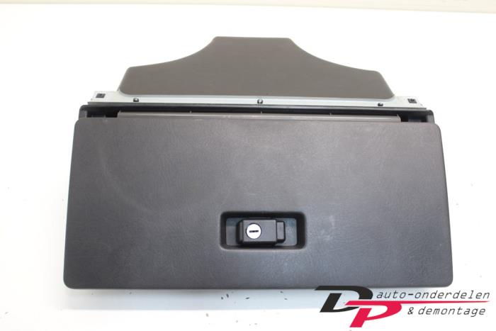 Begagnade Handskfack MG MGF 1.8i VVC 16V Pris € 21,25 Marginaltabell erbjuds av DP Auto-onderdelen & Demontage