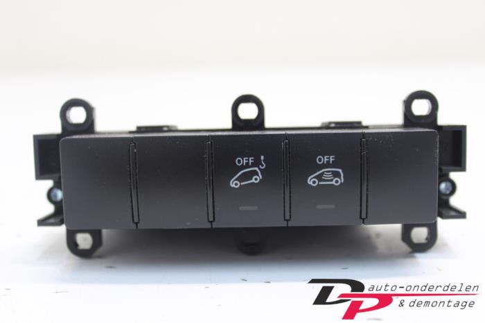 Begagnade Larmmodul Mercedes A (W169) 1.7 A-170 5-Drs. Pris € 12,75 Marginaltabell erbjuds av DP Auto-onderdelen & Demontage