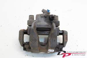 Used Front brake calliper, right Smart Forfour (453) 1.0 12V Price € 35,00 Margin scheme offered by DP Auto-onderdelen & Demontage