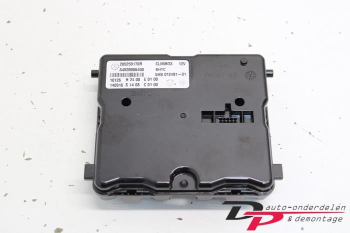 Usados Módulo de confort Smart Forfour (453) 1.0 12V Precio € 75,73 Norma de margen ofrecido por DP Auto-onderdelen & Demontage
