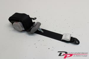 Used Rear seatbelt, right Toyota iQ 1.0 12V VVT-i Price € 15,00 Margin scheme offered by DP Auto-onderdelen & Demontage