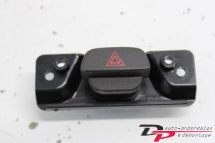 Used Panic lighting switch Ford Fiesta 5 (JD/JH) 1.6 16V Price € 6,80 Margin scheme offered by DP Auto-onderdelen & Demontage