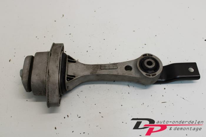 Used Engine mount Volkswagen Golf IV (1J1) 1.6 Price € 7,65 Margin scheme offered by DP Auto-onderdelen & Demontage