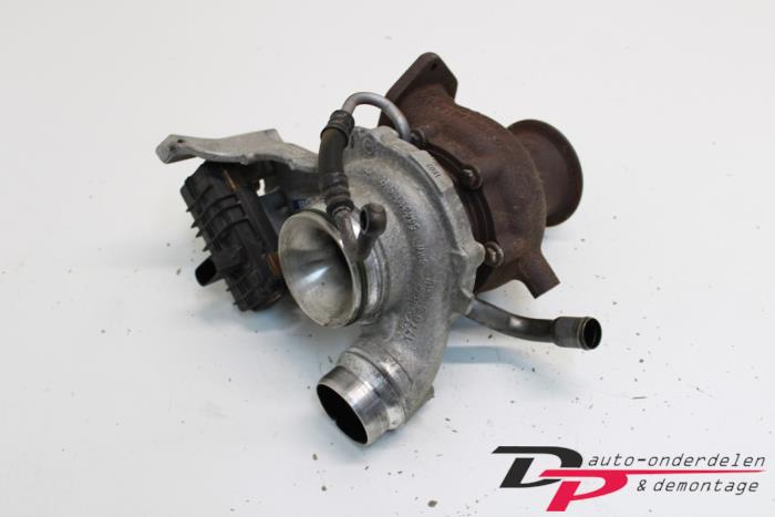 Turbo from a BMW 1 serie (F20) 114d 1.6 16V 2014