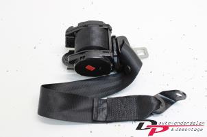 Used Rear seatbelt, left Volkswagen Fox (5Z) 1.2 Price € 13,00 Margin scheme offered by DP Auto-onderdelen & Demontage