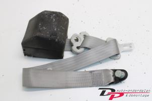 Used Rear seatbelt, left Fiat Idea (350AX) 1.4 16V Price € 25,00 Margin scheme offered by DP Auto-onderdelen & Demontage