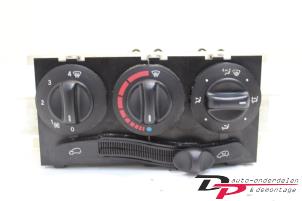 Usados Panel de control de calefacción Mercedes A (W168) 1.4 A-140 Precio € 9,00 Norma de margen ofrecido por DP Auto-onderdelen & Demontage