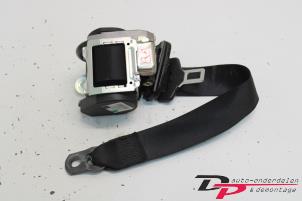 Used Rear seatbelt, right Mercedes A (W169) 2.0 A-180 CDI 16V 5-Drs. Price € 16,15 Margin scheme offered by DP Auto-onderdelen & Demontage