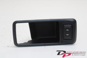 Usados Interruptor de ventanilla eléctrica Ford Focus 2 Wagon 1.8 16V Precio € 8,00 Norma de margen ofrecido por DP Auto-onderdelen & Demontage