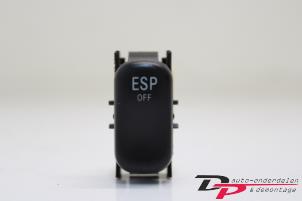 Usagé Commutateur ESP Mercedes ML I (163) 270 2.7 CDI 20V Prix € 5,00 Règlement à la marge proposé par DP Auto-onderdelen & Demontage
