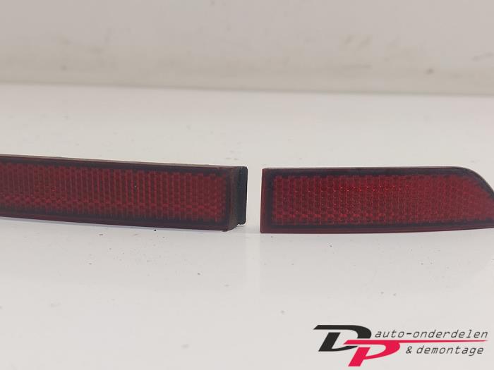 Rear bumper reflector, right Volkswagen Tiguan 2.0 TDI 16V BlueMotion