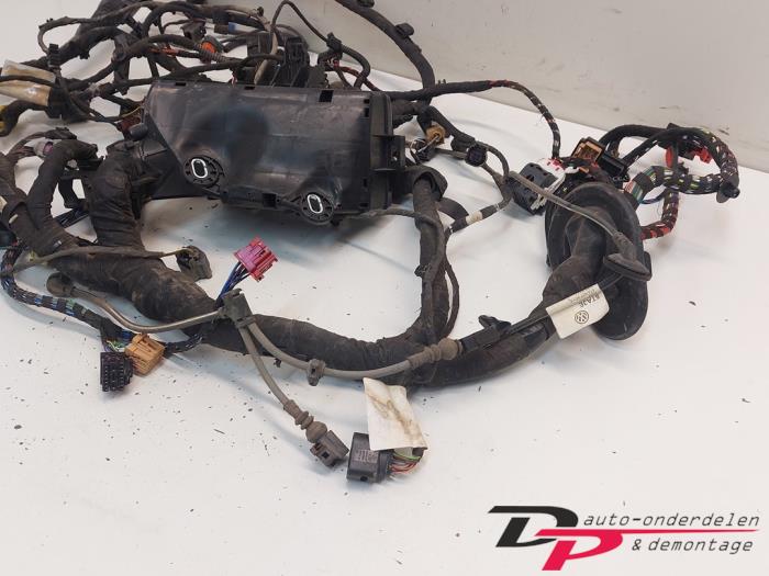 Wiring harness engine room from a Volkswagen Tiguan (AD1) 2.0 TDI 16V BlueMotion Techn.SCR 4Motion 2016