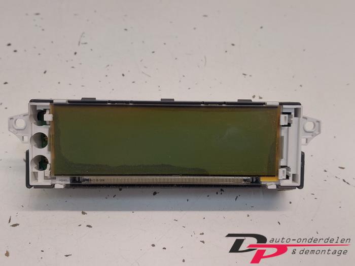 Begagnade Innerdisplay Citroen C4 Berline (LC) 1.6 16V Pris € 21,25 Marginaltabell erbjuds av DP Auto-onderdelen & Demontage