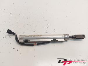 Used Cylinder cabrio top Mitsubishi Colt CZC 1.5 16V Price € 17,00 Margin scheme offered by DP Auto-onderdelen & Demontage