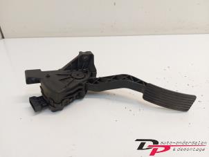 Used Accelerator pedal Mitsubishi Colt CZC 1.5 16V Price € 14,00 Margin scheme offered by DP Auto-onderdelen & Demontage