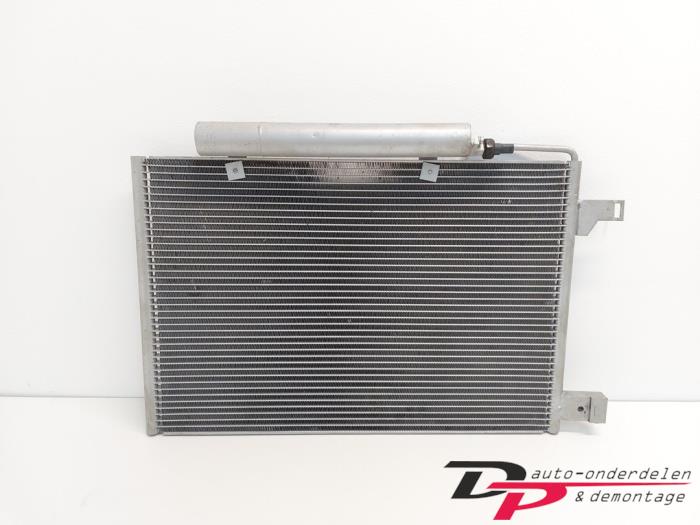 Air conditioning radiator from a Mercedes-Benz B (W245,242) 1.7 B-170 16V 2006