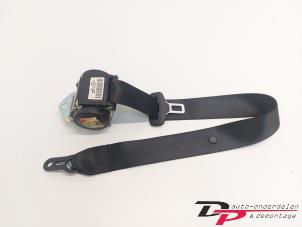 Used Rear seatbelt, left BMW 1 serie (E81) 116i 2.0 16V Price € 12,00 Margin scheme offered by DP Auto-onderdelen & Demontage