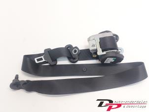Used Front seatbelt, right Mercedes B (W245,242) 1.7 B-170 16V Price € 18,00 Margin scheme offered by DP Auto-onderdelen & Demontage