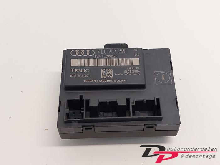 Używane Modul Comfort Audi Q7 (4LB) 3.0 TDI V6 24V Cena € 20,00 Procedura marży oferowane przez DP Auto-onderdelen & Demontage