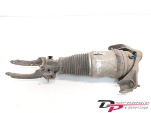 Used Front shock absorber rod, right Audi Q7 (4LB) 3.0 TDI V6 24V Price € 85,00 Margin scheme offered by DP Auto-onderdelen & Demontage