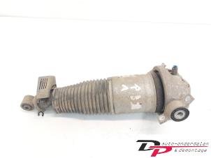 Used Rear shock absorber rod, right Audi Q7 (4LB) 3.0 TDI V6 24V Price € 85,00 Margin scheme offered by DP Auto-onderdelen & Demontage