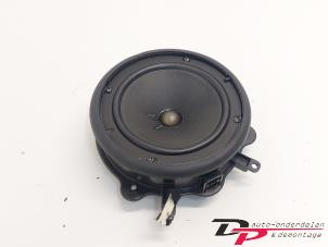 Used Speaker Audi A4 Avant Quattro (B6) 3.0 V6 30V Price € 14,00 Margin scheme offered by DP Auto-onderdelen & Demontage