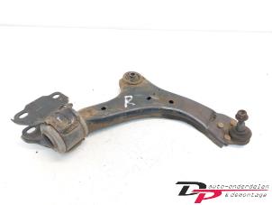 Usagé Bras de suspension avant droit Ford S-Max (GBW) 2.0 16V Prix € 28,00 Règlement à la marge proposé par DP Auto-onderdelen & Demontage