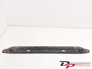 Used Radiator bar Peugeot 5008 I (0A/0E) 1.6 THP 16V Price € 18,00 Margin scheme offered by DP Auto-onderdelen & Demontage