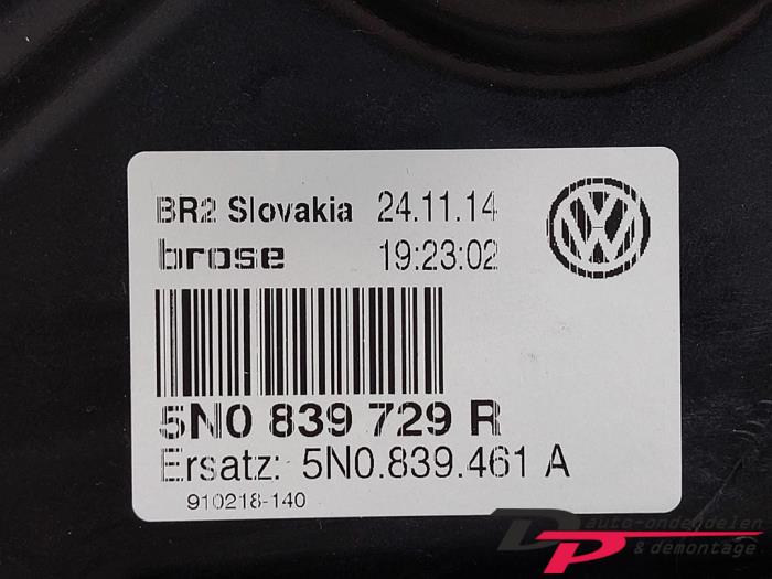 Mechanizm szyby lewej tylnej wersja 4-drzwiowa z Volkswagen Tiguan (5N1/2) 1.4 TSI 16V 2014