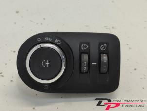 Gebrauchte Licht Schalter Opel Corsa D 1.2 ecoFLEX Preis € 5,00 Margenregelung angeboten von DP Auto-onderdelen & Demontage