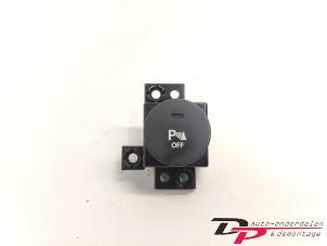 Usagé Commutateur PDC Kia Sportage (SL) 1.6 GDI 16V 4x2 Prix € 9,00 Règlement à la marge proposé par DP Auto-onderdelen & Demontage