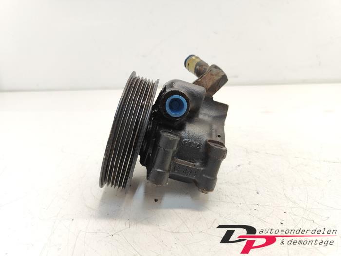 Power steering pump from a Ford Fusion 1.4 16V 2004