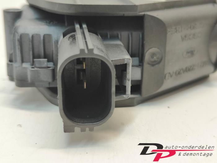 Tank flap lock motor from a Ford S-Max (GBW) 2.0 TDCi 16V 140 2009