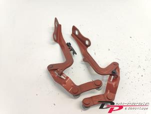 Used Bonnet Hinge Ford S-Max (GBW) 2.0 TDCi 16V 140 Price € 20,00 Margin scheme offered by DP Auto-onderdelen & Demontage