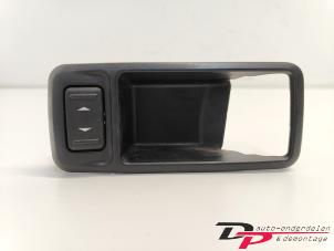 Usados Interruptor de ventanilla eléctrica Ford C-Max (DM2) 1.6 TDCi 16V 109 Precio € 7,00 Norma de margen ofrecido por DP Auto-onderdelen & Demontage